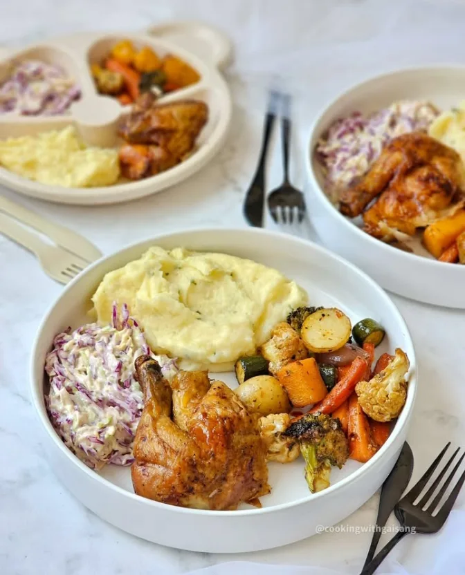 Grilled Chicken with Quinoa and Steamed Broccoli
