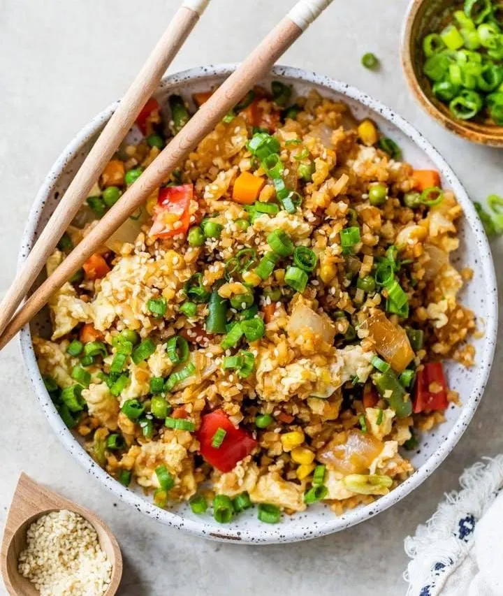 Cauliflower Fried Rice (Filling Low Calorie Meals)