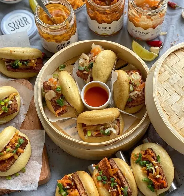 Kimchi Chicken Bao Buns