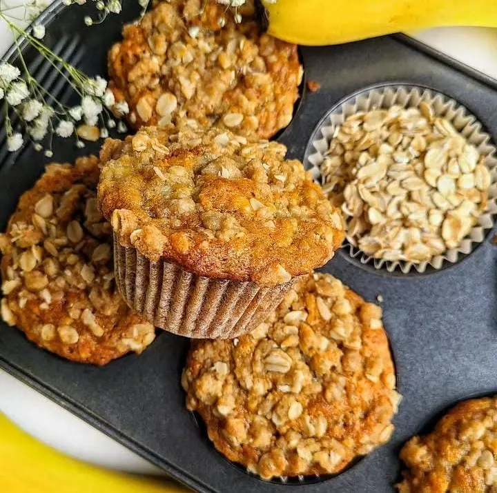 Banana Oatmeal Muffins