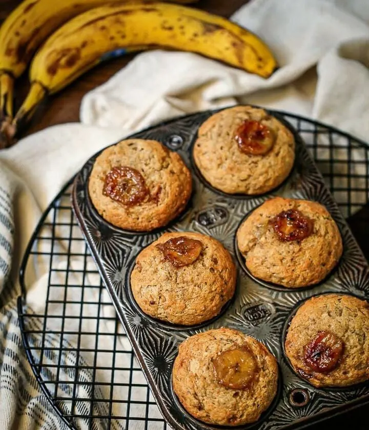 Banana Cinnamon Raisin Muffins