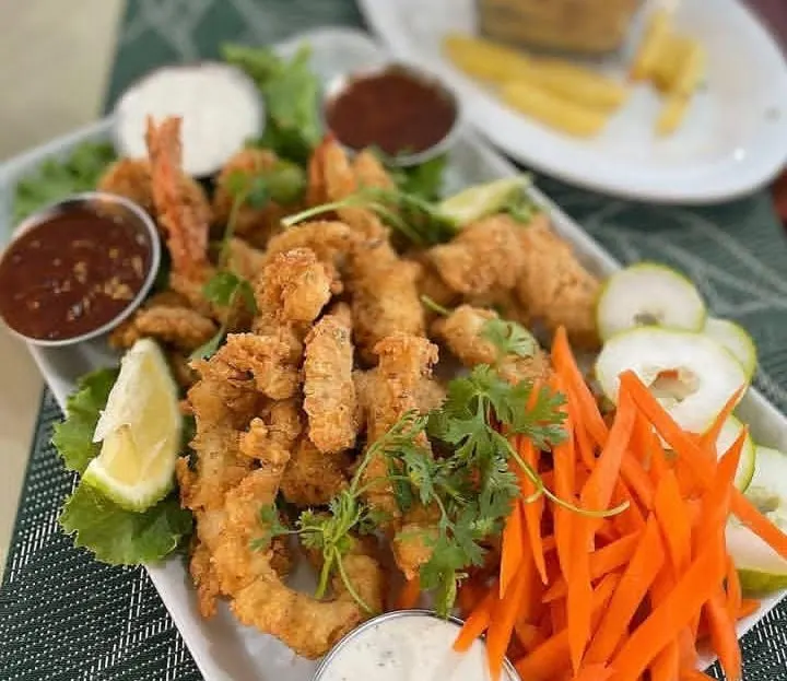 Serving Suggestions for Fried Shrimp