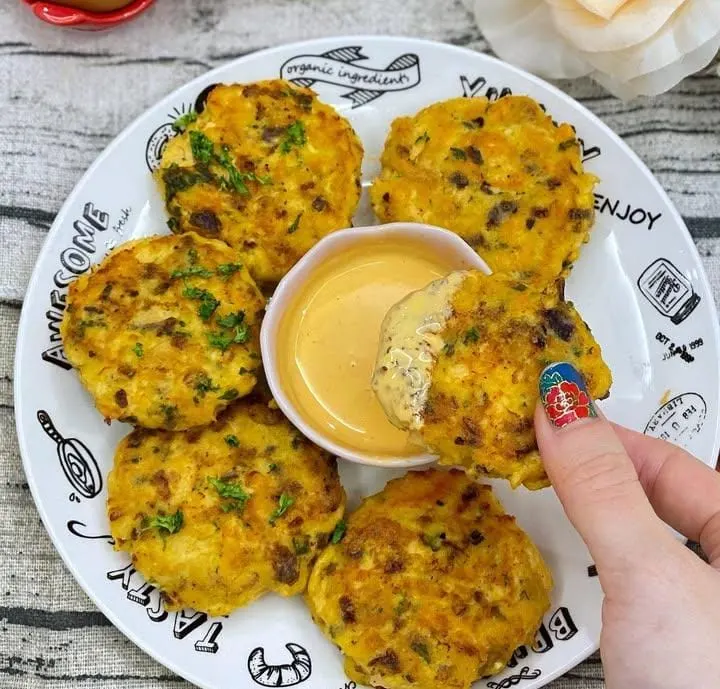 Mediterranean Salmon Patties