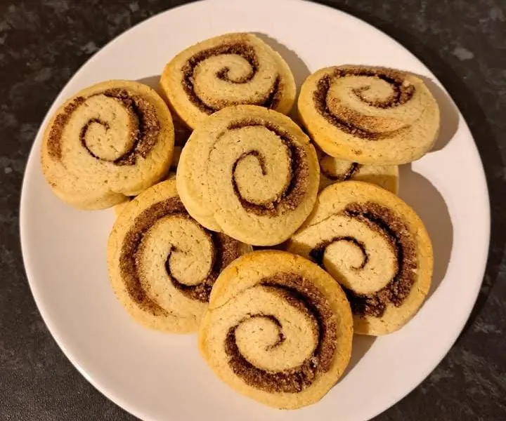 Cinnamon Oatmeal Cookies