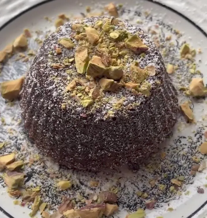Nutella Pistachio Lava Cake