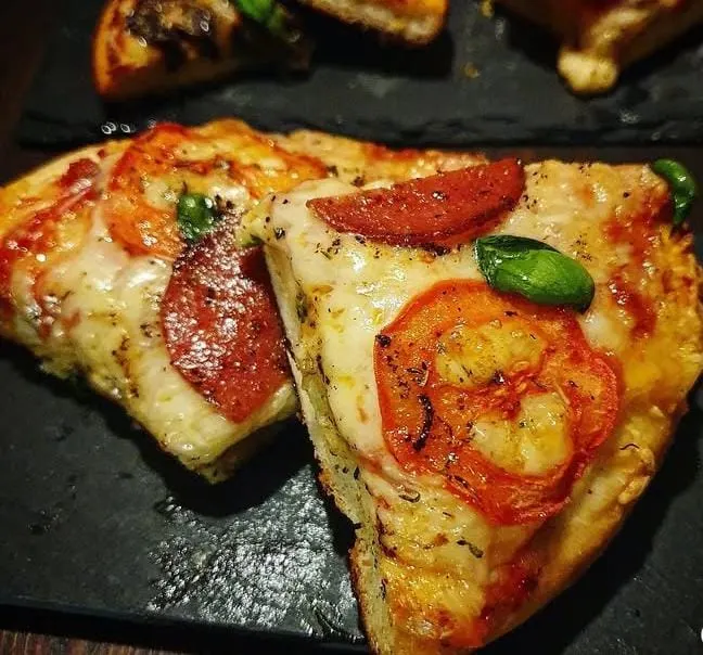 Cast Iron Pizza 
