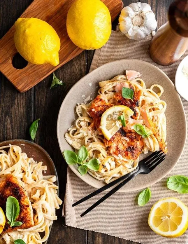 Lemon Spinach Salmon Alfredo