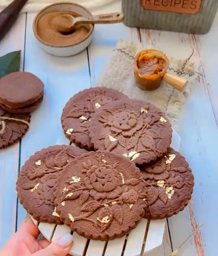 Double Chocolate Chunk Shortbread