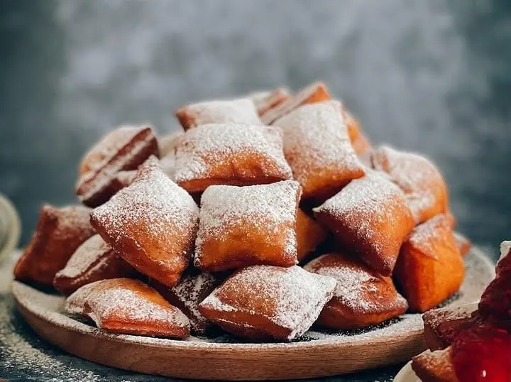 Prepare New Orleans-Style Beignets