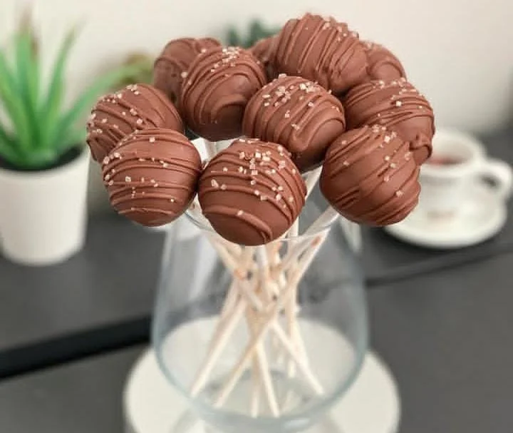 Birthday Cake Cake Pops