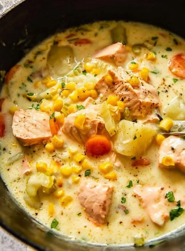  Spicy Salmon Chowder