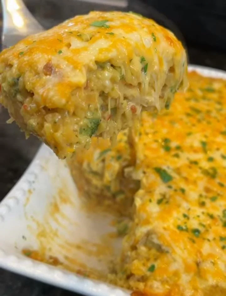 Broccoli Cheesy Chicken and Rice