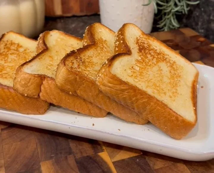 Garlic-Herb Texas Toast