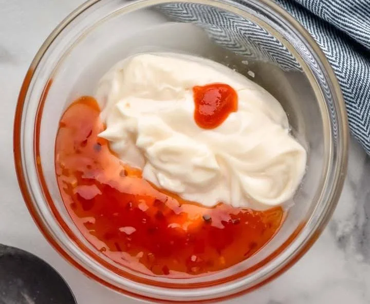 Mix the Creamy Base and Sweet Component