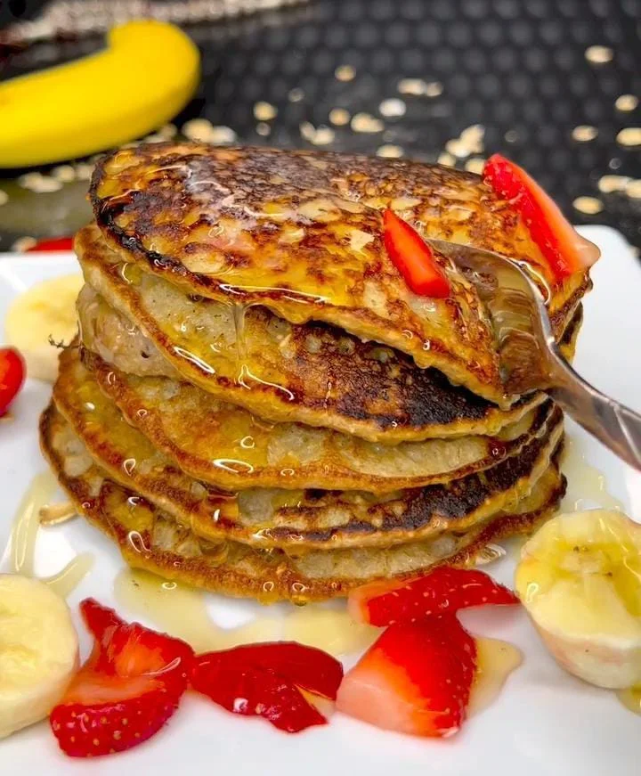 Strawberry Oatmeal Pancakes