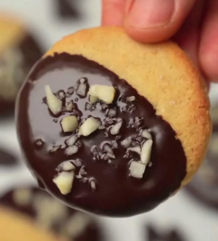 Peanut Butter Almond Flour Cookies
