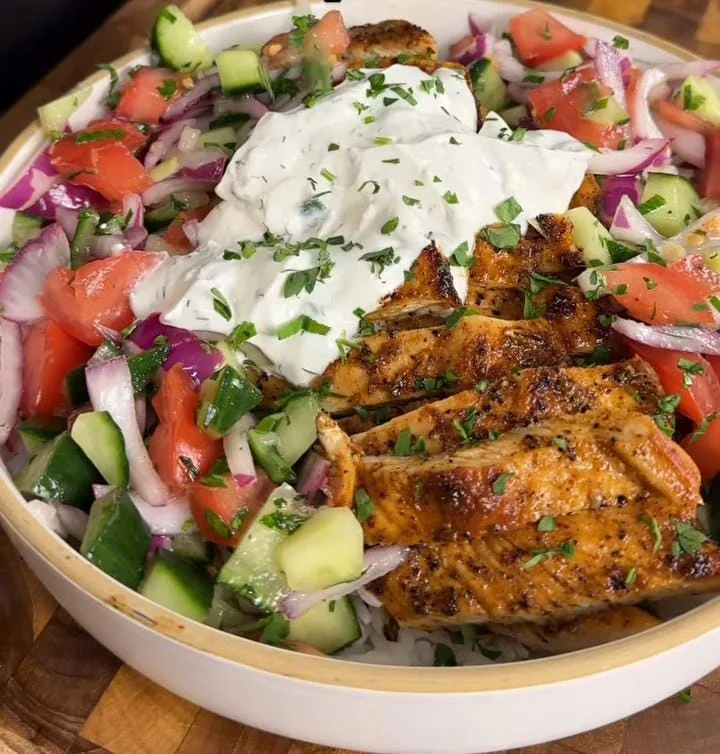 Lemon Garlic Chicken Bowl: High Protein Low Cal Meals