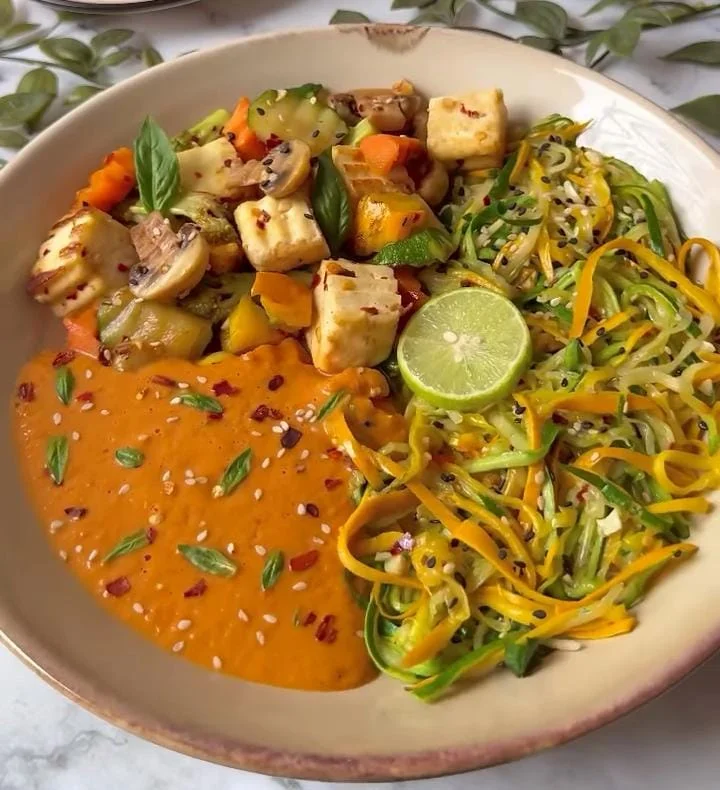 Zucchini Noodle Veggie Bowl