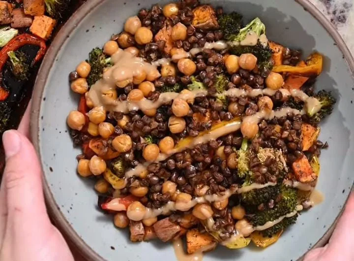 Mediterranean Lentil Breakfast Bowl