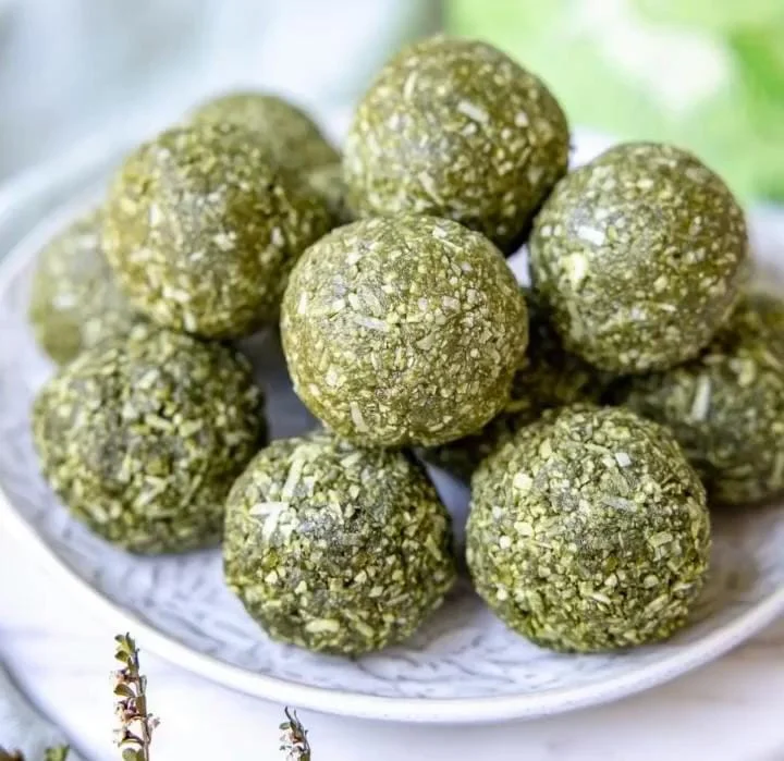 Matcha Green Tea Mochi Bites | Asian Desserts Recipes