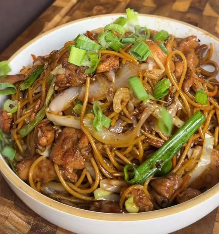 Chicken and Vegetable Egg Noodle Stir Fry