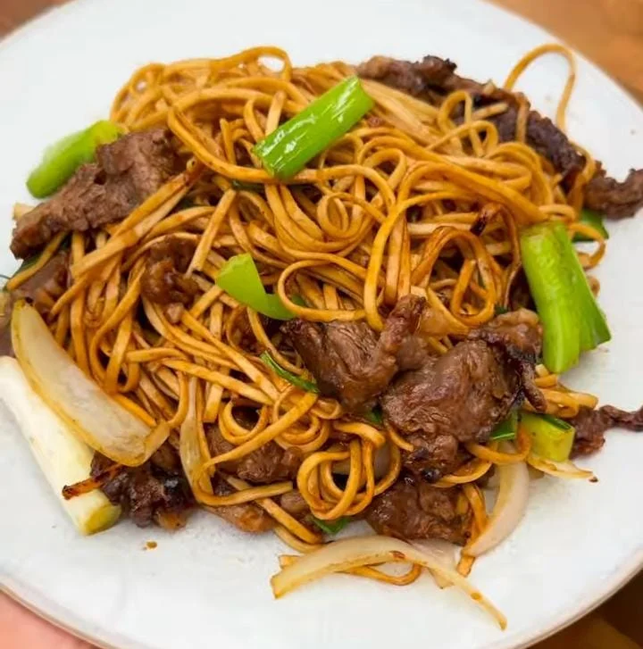 Beef and Onion Egg Noodles