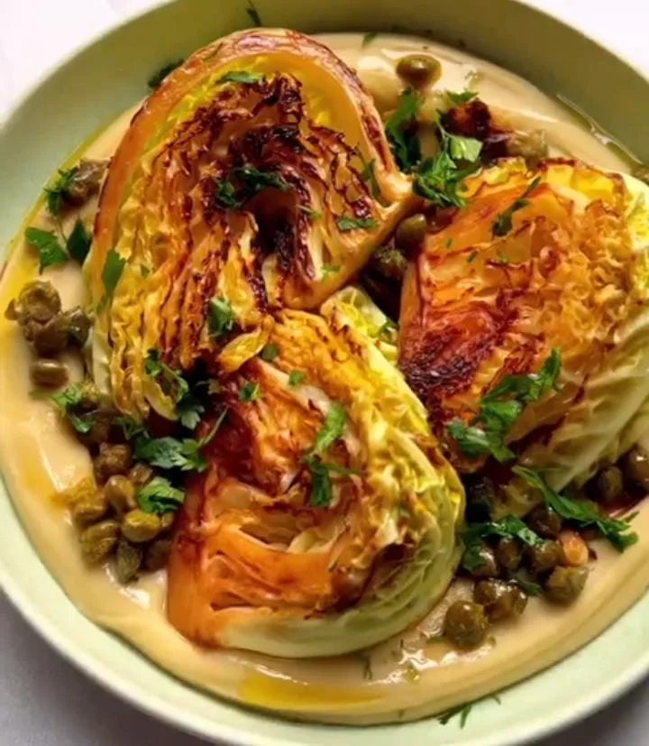 Simple Steamed Napa Cabbage with Olive Oil