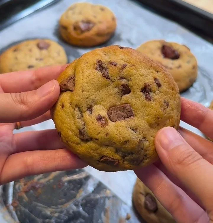 Fresh Milled Flour Chocolate Chip Cookies