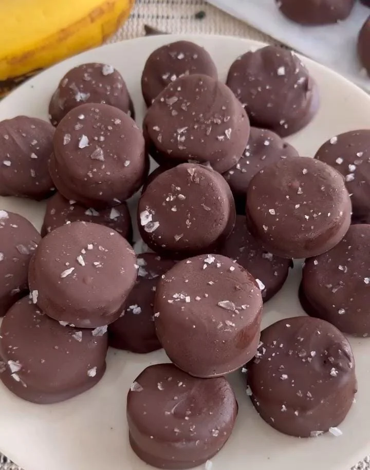 Air Fryer Banana Chocolate Bites