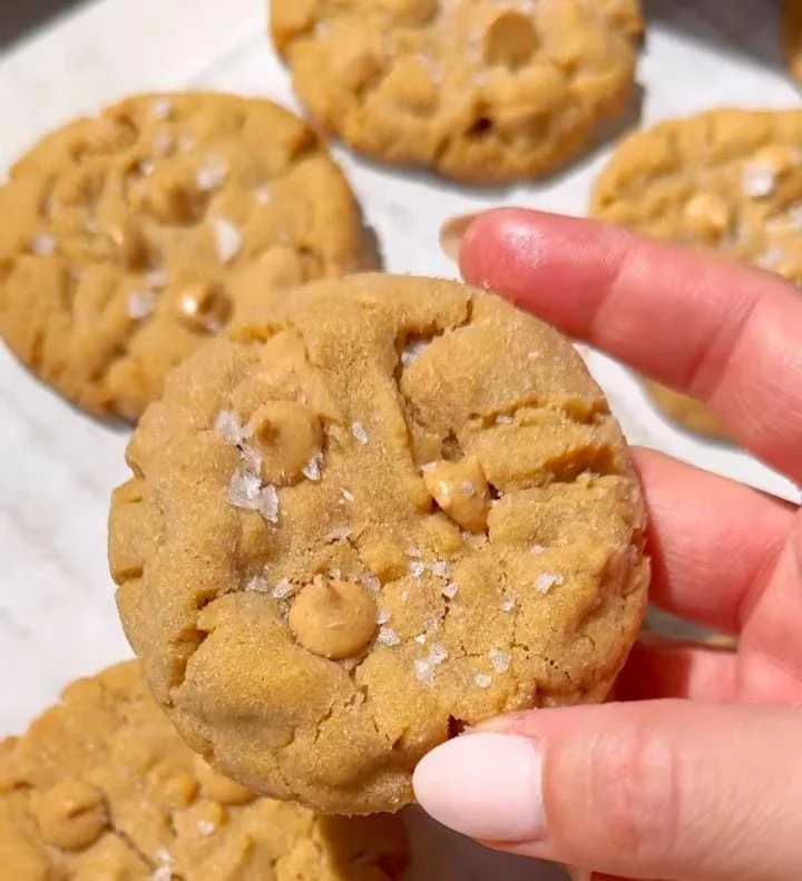 Air Fryer Peanut Butter Cookies