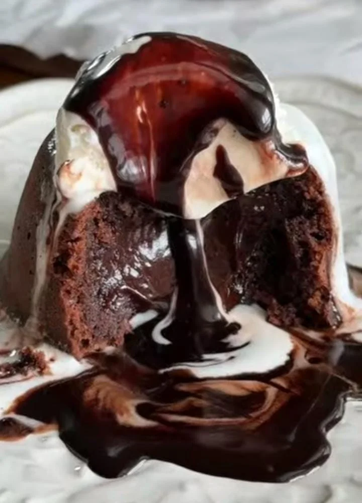Dark Chocolate Lava Mini Cakes