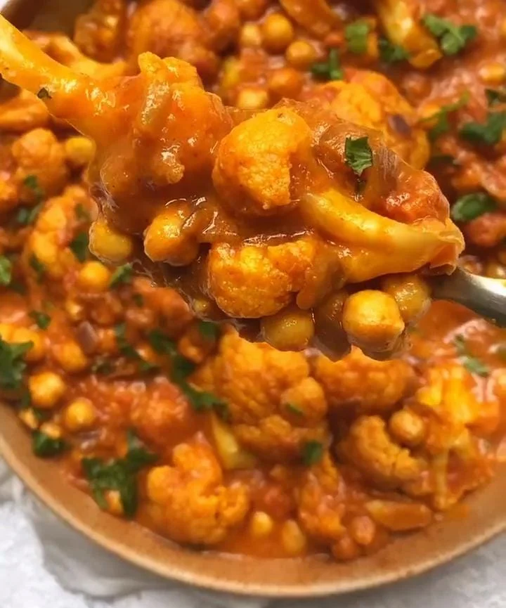Cauliflower and Chickpea Curry