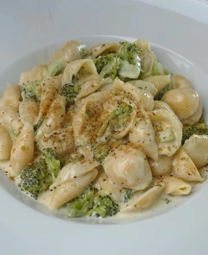 Garlic Parmesan Broccoli Pasta Bowl