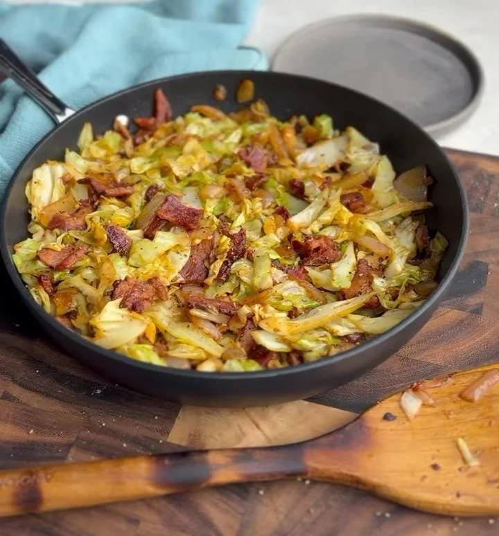 Lemon-Garlic Sausage Cabbage Sauté
