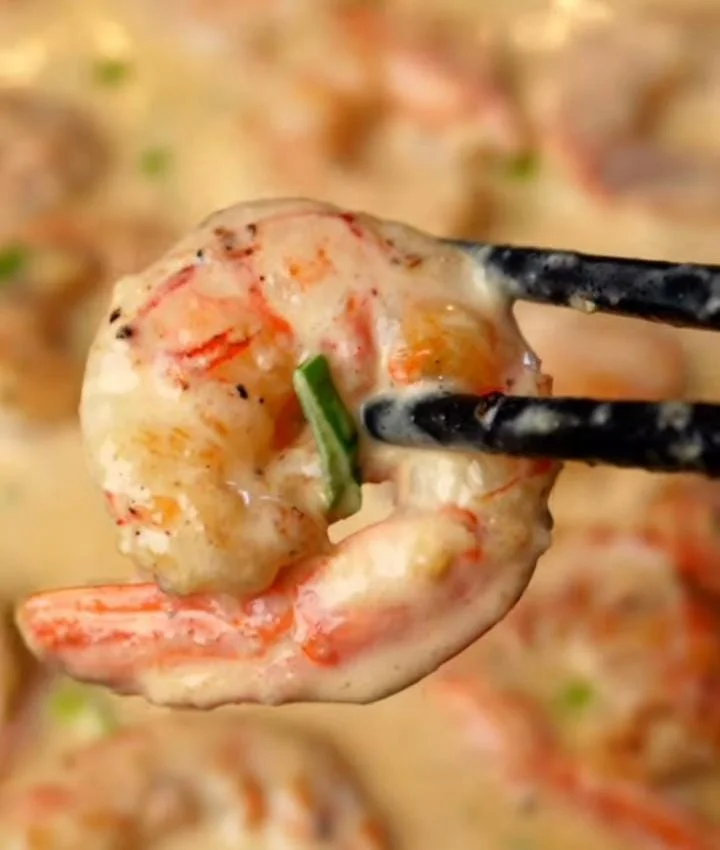 Garlic Parmesan Shrimp Skillet