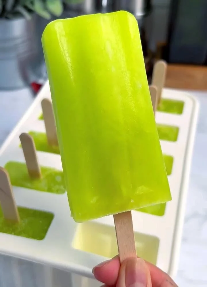Coconut & Lime Paletas