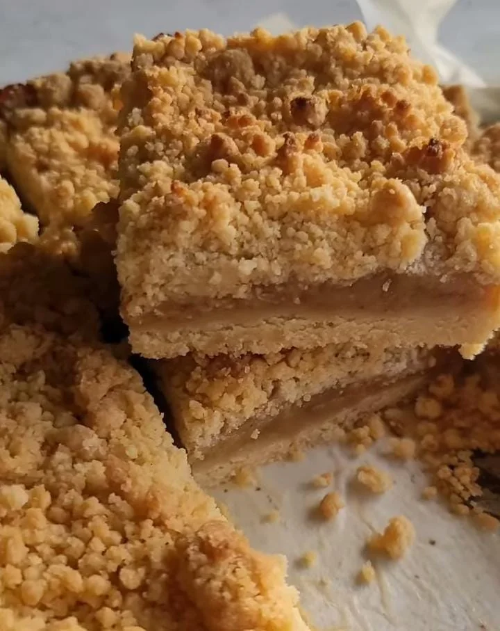 Apple Cinnamon Bakery Breakfast Bars