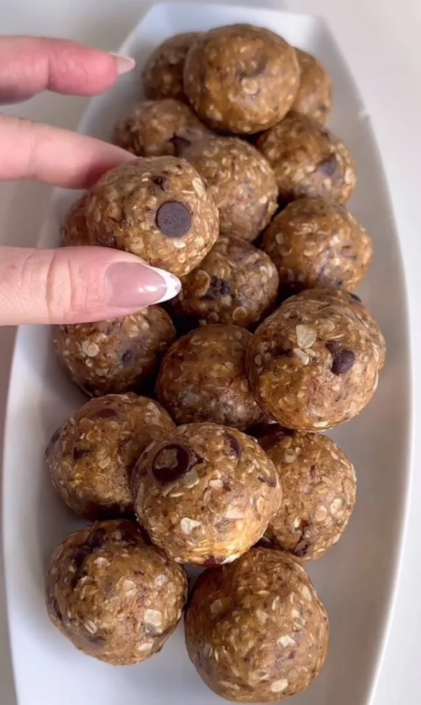 Peanut Butter Oat Energy Balls