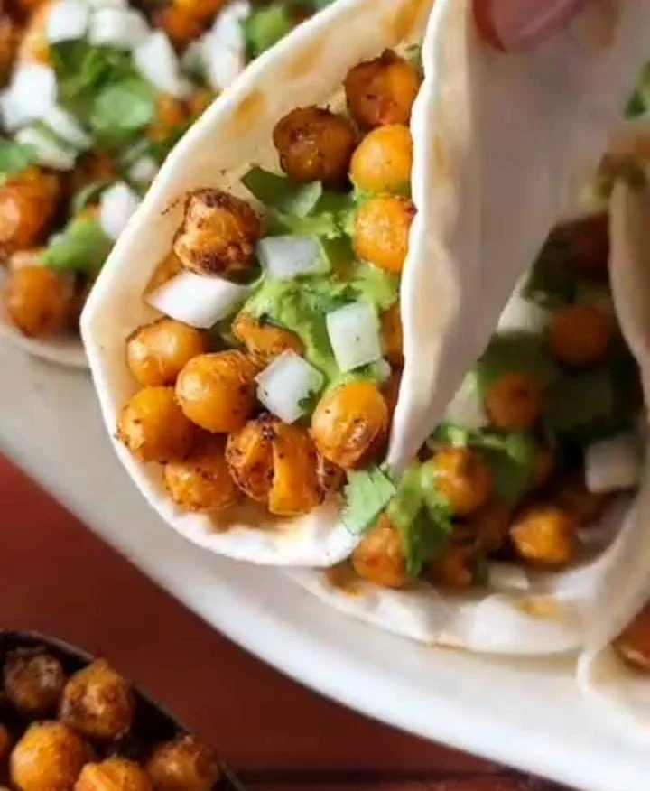 Mediterranean Chickpea Tacos
