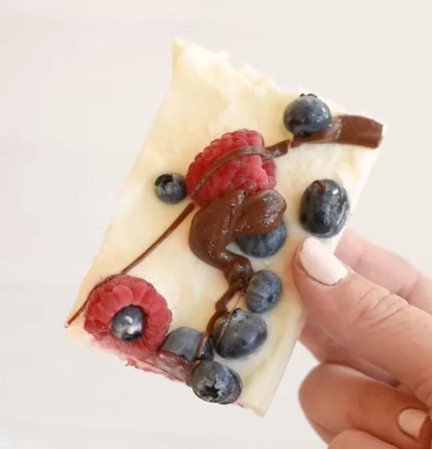 Frozen Yogurt Berry Bark
