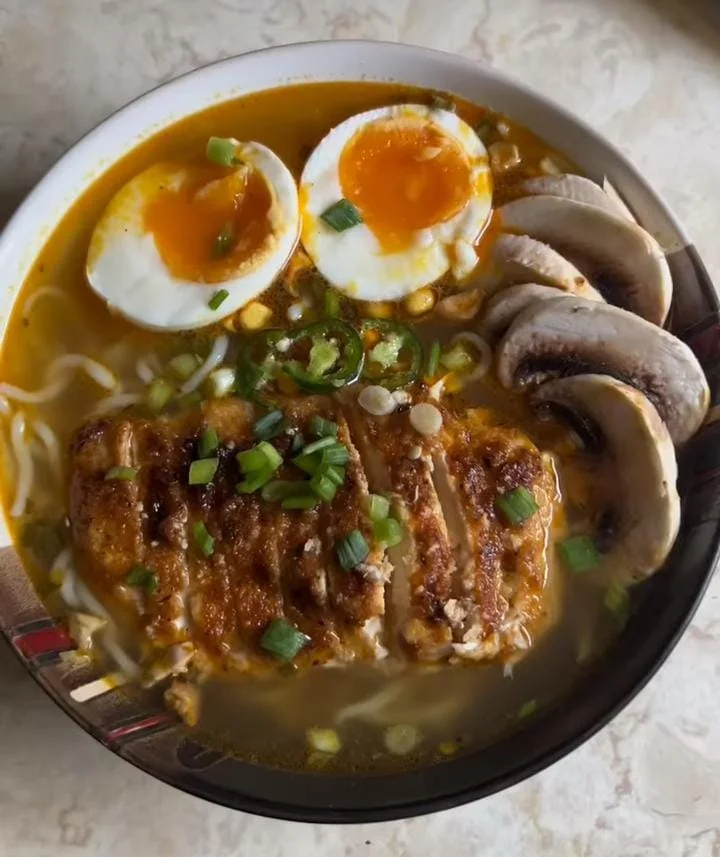 Low-Carb Zucchini Noodle Ramen Bowl