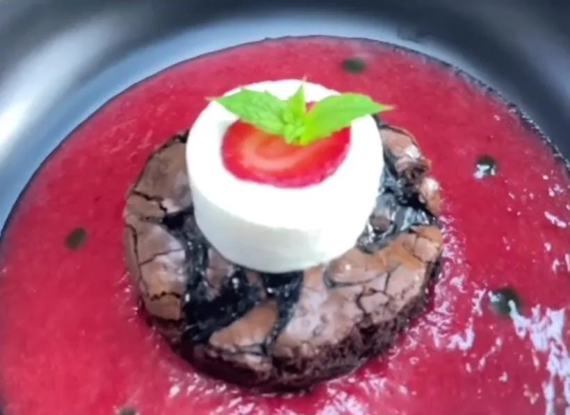 Strawberry Brownie Trifle