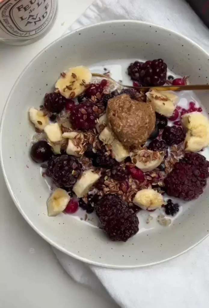 Quinoa Breakfast Bowl