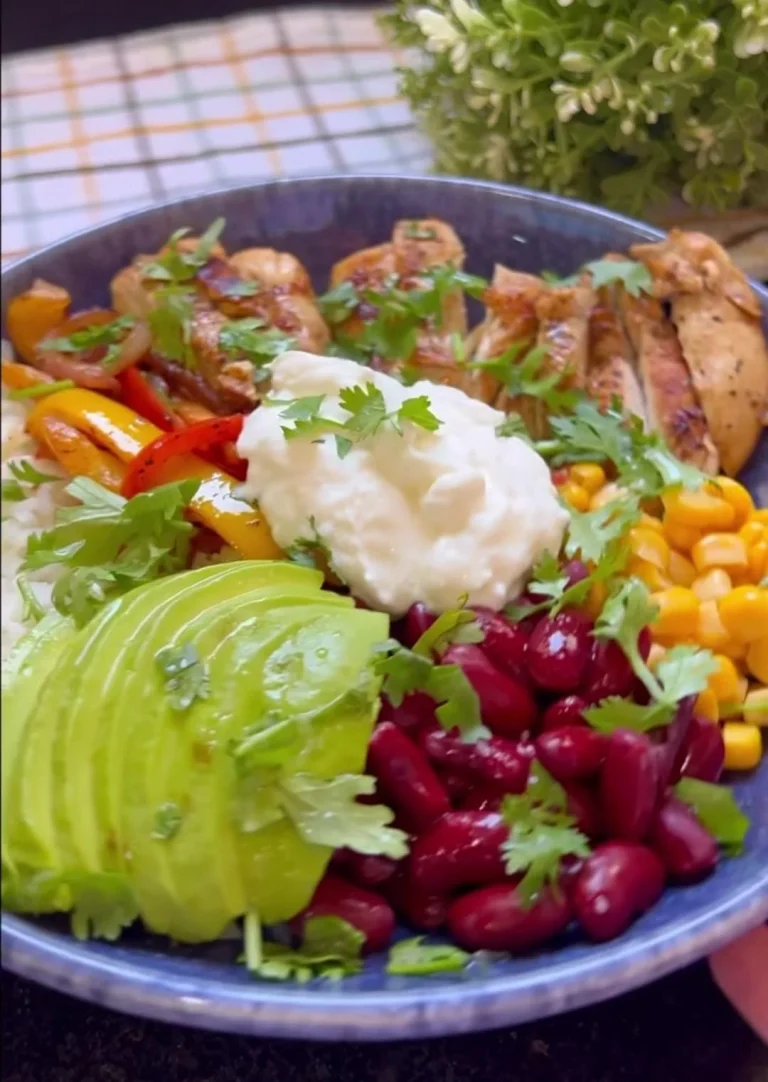 Lemon Garlic Chicken Bowls