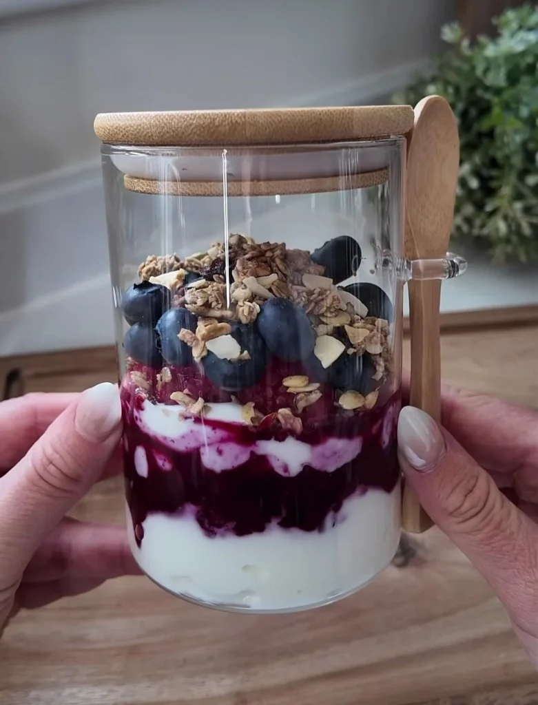 Berry Yogurt Parfaits