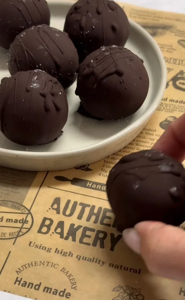 Banana Oat Energy Balls