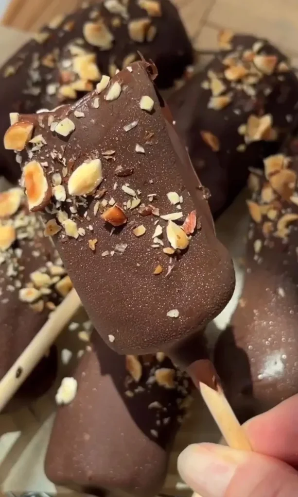 Frozen Yogurt Banana Pops