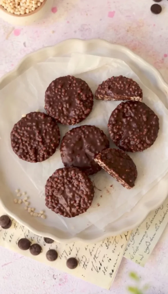 Chocolate Peanut Butter Quinoa Bowl