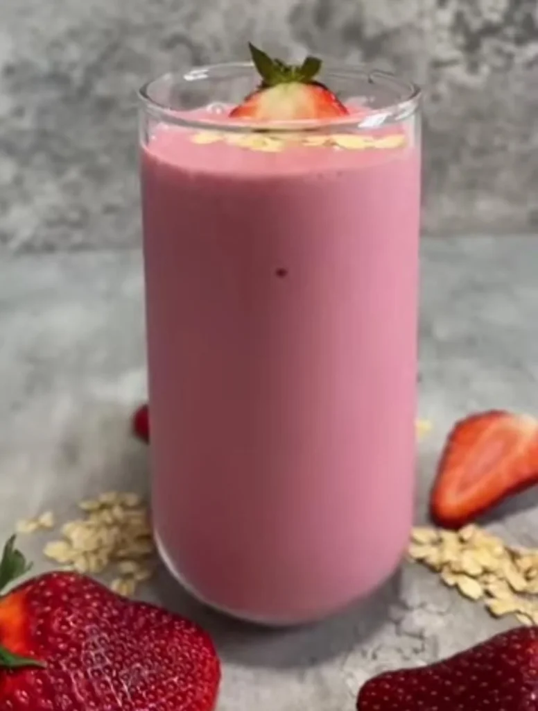 Strawberry Oatmeal Smoothie