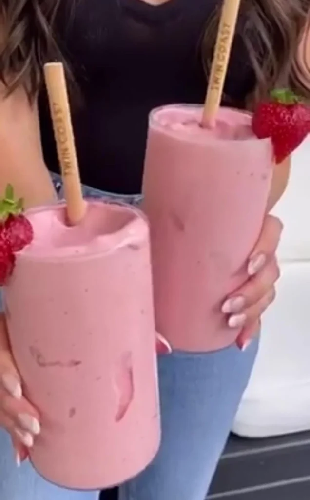 Strawberry Coconut Water Smoothie